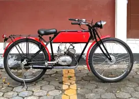 Round Tank Moped DKW Vintage