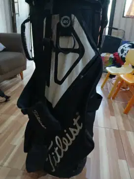 Golf bag titleist Hitam