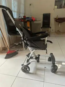Stroller duduk babyelle