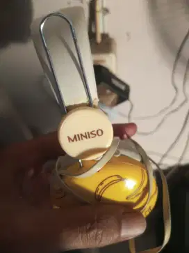 Headset miniso kuning