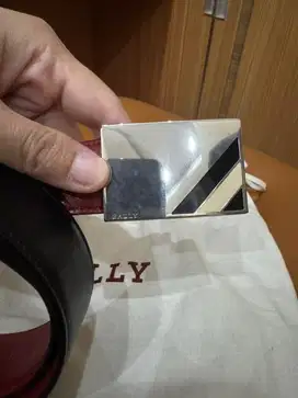 Belt Pria Merek Bally