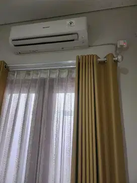 Dijual ac masih mulus pemakaian pribadi belum setahun