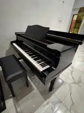 Dijual grand piano Yamaha C2  
Nippon gakki
Made in japan