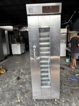 Profer/pengembang roti listrik 15 loyang 
Inklut loyang 
Hrg 4,5 jt