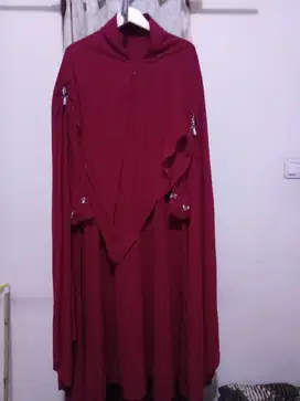 SYAR'I SATU SET DENGAN KERUDUNG MAROON