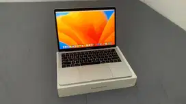 MacBook Pro 2017 Touchbar 8/512 fullset