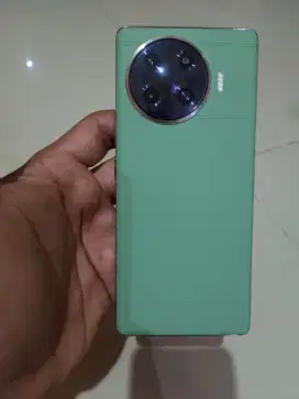 tecno spark 20 pro plus 8+8/256gb 4G