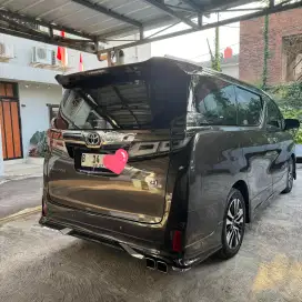 Toyota Vellfire Ganteng low KM  service record