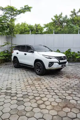 VRZ Diesel 2016 AT Service record toyota