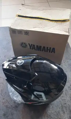 HELM HALF FACEHELM HALF FACE

- Ori Yamaha bawaan motor