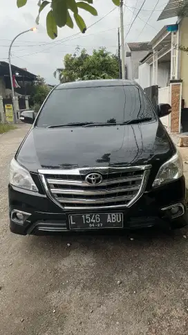 Toyota Innova 2.0 V Luxury 2013