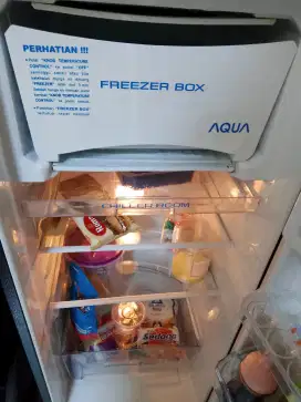 Dijual merk aqua satu pintu
