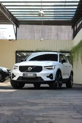 VOLVO XC40 T5 RECHARGE FACELIFT 2022