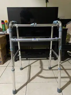 Walker Kaiyang Medical KY913L - Alat Bantu Jalan