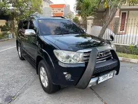 Toyota Fortuner G Diesel automatic 2010