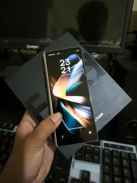 Samsung galaxy z fold 4 12/256 gb