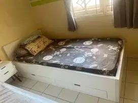 Dipan kasur ukuran 90x180-200