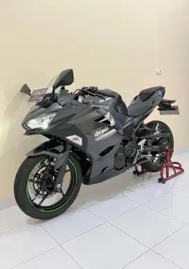 New Ninja 250 fi Like New