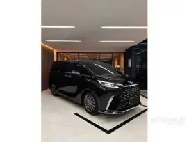 Lexus LM350h 7 Seater 2025