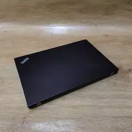 Laptop  Lenovo Thinkpad Slim Core i5 Gen 8 Ram 8GB  bonus Mouse Baru S