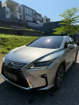Lexus RX 200t 2017 sonic titanium perfect condition