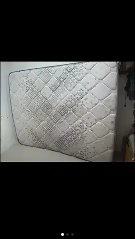 Dijual cepat spring bed in the box