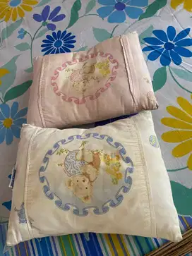 Bantal guling bayi