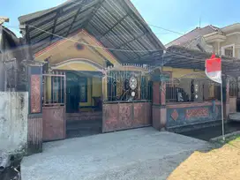 RUMAH DI KELURAHAN KARANGKEDANWANG, SOOKO, MOJOKERTO