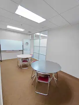 SEWA KANTOR DI JAKARTA SELATAN KUNINGAN 133M2 SEMI FURNISHED 100K NEGO