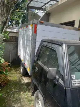 Mitsubishi l300 box