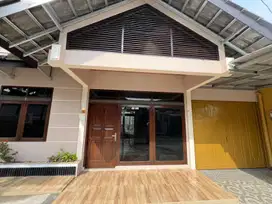 Disewakan Rumah Kosongan Siap Huni Full Granit Baru di Muara Sari
