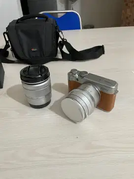 Dijual Cepat • FujiFilm x-A10 • LIKE NEW!