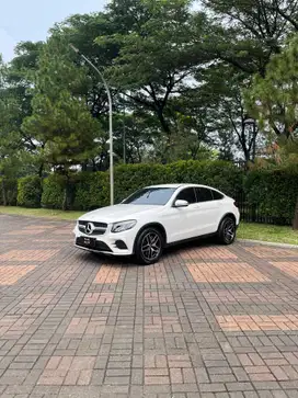 Mercedes-Benz GLC300 2020 Bensin