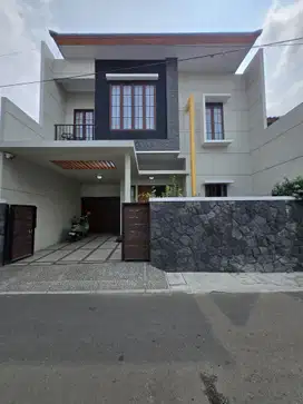 TURUN HARGA RUMAH SECOND RASA BARU FURNISHED DI RAWAMANGUN JAKARTA TIM