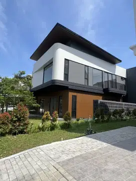 Rumah Baru Mewah Hadap selatan timur The Icon