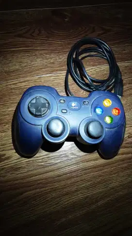 Joystick
Logitech