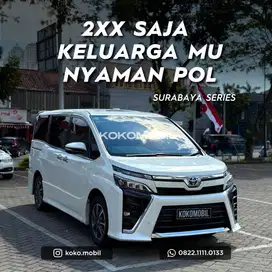 TOYOTA VOXY 2.0 AT 2018