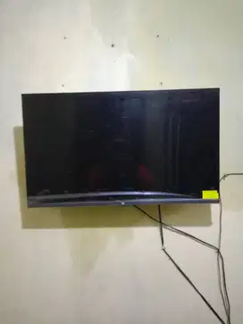 Dijual android tv 32 inchi keadaan mulus