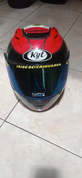 Helm KYT keren , model bagus