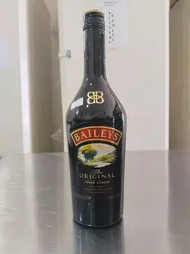 Botol baileys bekas