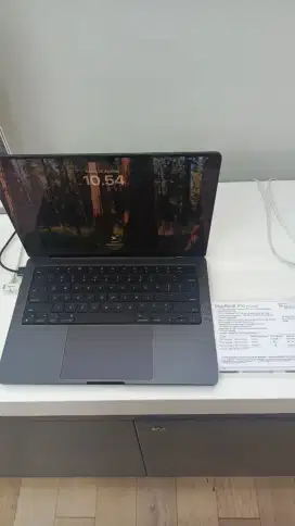 MacBook Pro M4 256GB