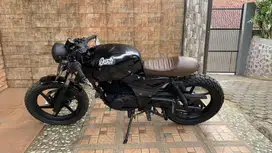 custom caferacer basic Bajaj Pulsar 180 ug4