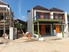 Townhouse murah unit ready stok siap hui lokasi bebas banjir dekat Tol