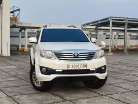 DP 25JT TOYOTA FORTUNER V AT MATIC AUTOMATIC BENSIN BUKAN DIESEL 2013