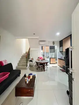 DIJUAL ELISTA VILLAGE PARAMOUNT SERPONG