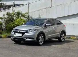 Jual Cepat : Honda HRV 1.5 E AT 2017 Silver Service Record Dp 10jt