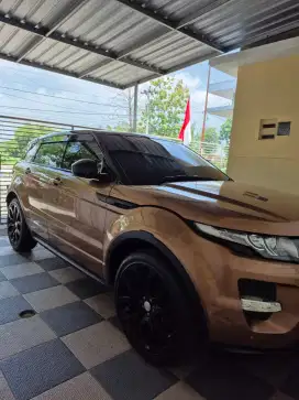 Range rover evoque Si4