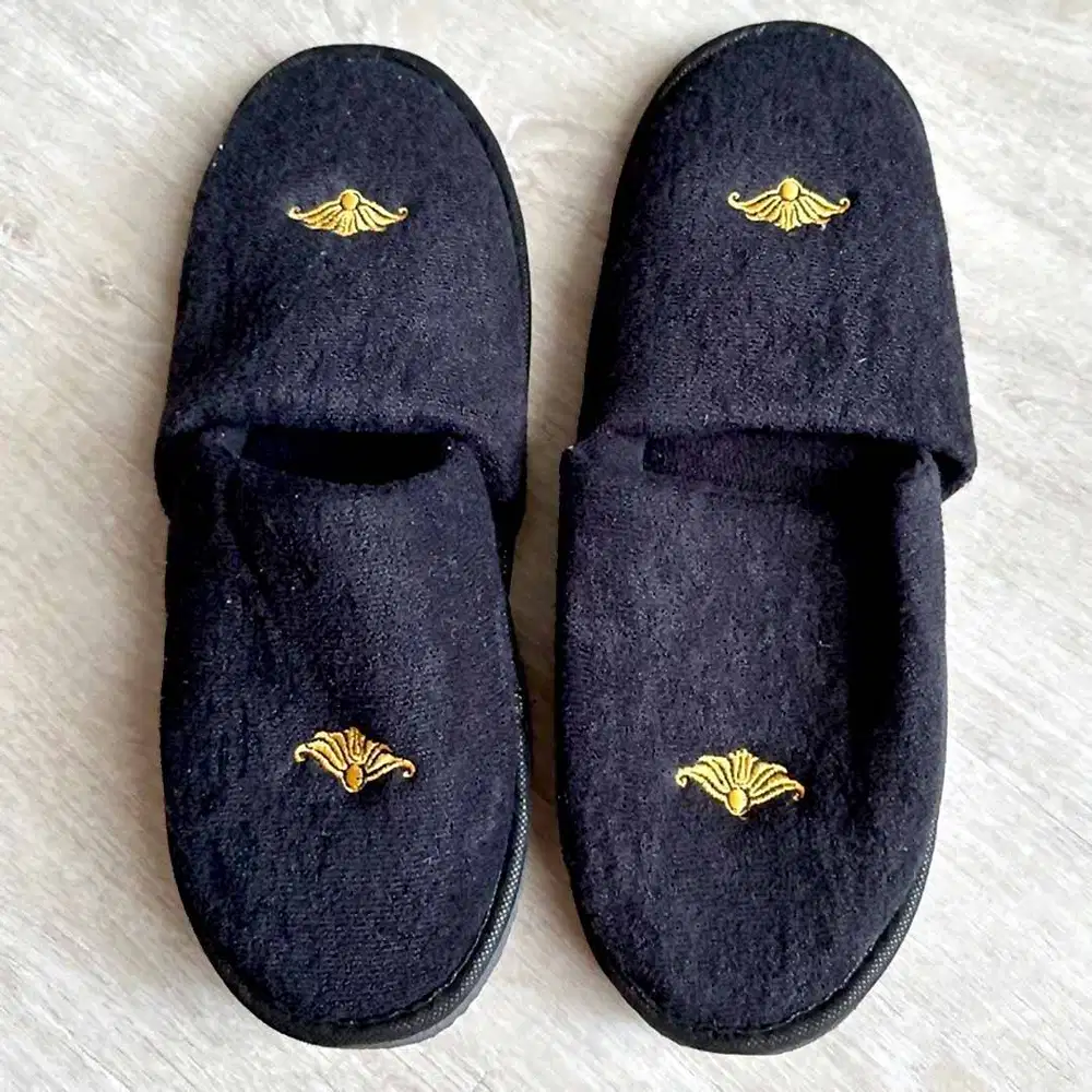 250903B Sandal Hotel Slipper Hitam Sendal Slippers Sliper Ringan Polos