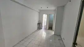 Di Jual Apartemen Sertifikat. tower Alamanda Lt.21, 2 kamar kosongan