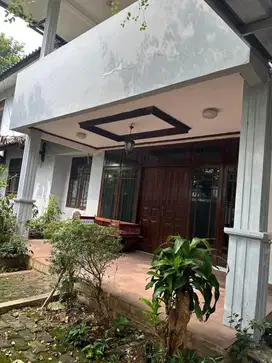 Disewa Rumah Hook Bagus Sudah Renovasi di Tulung Agung Menteng, Jakpus